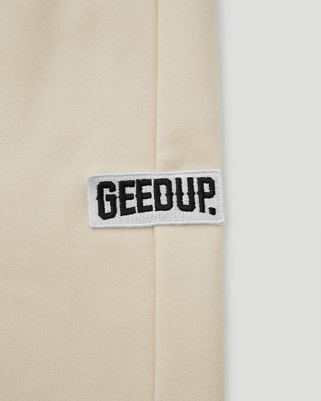 GEEDUP TRACKSUIT SHORTS SET - CREAM / BLACK