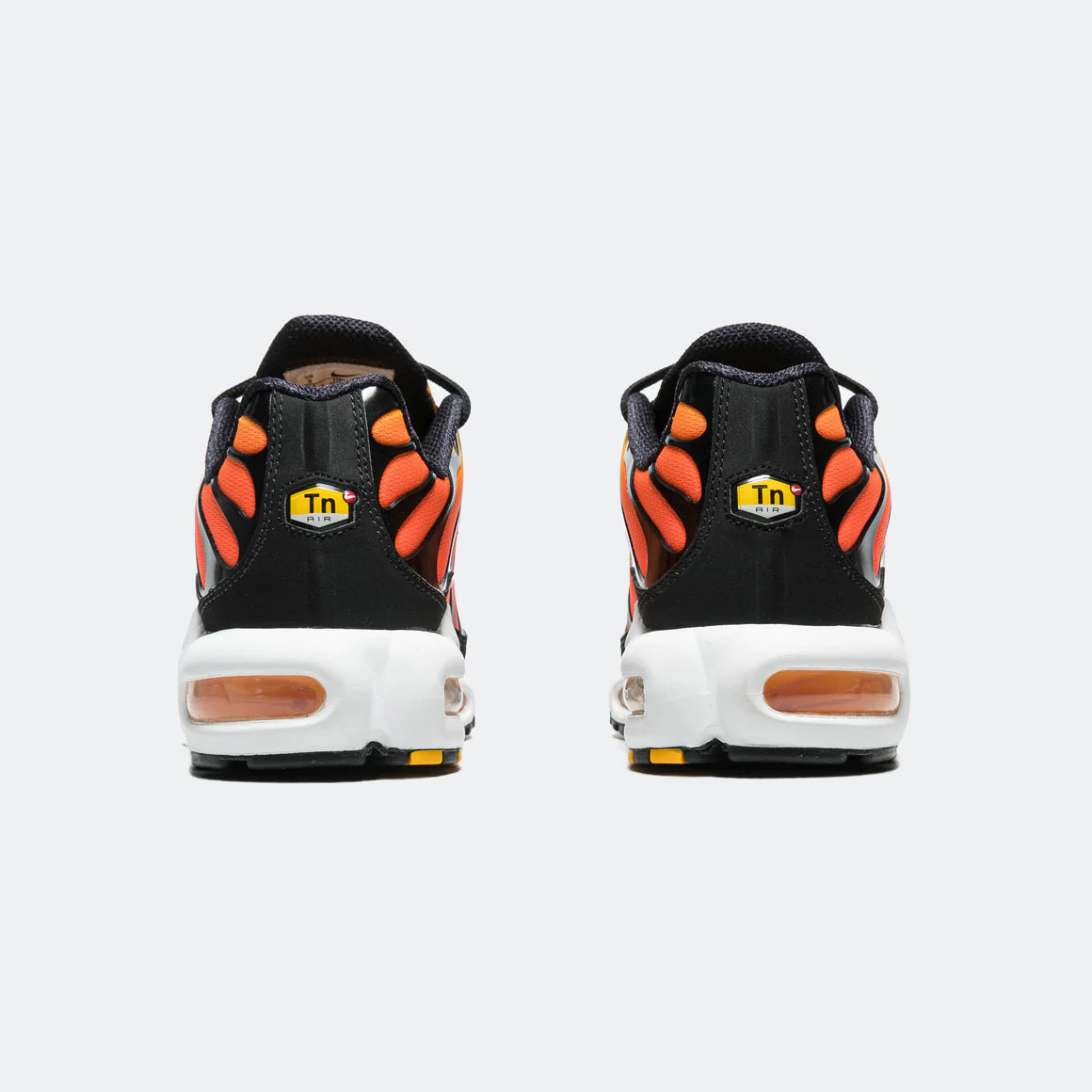 NIKE AIR MAX PLUS TN - BLACK/PIMENTO-BRIGHT CERAMIC